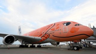 旅TIMEANAオレンジ色の「FLYING-