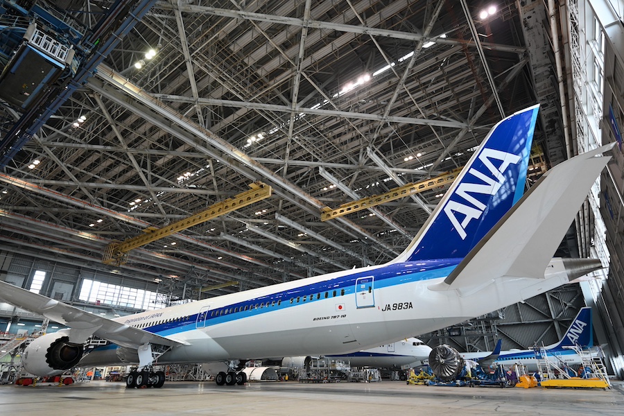 ANA 国内線新フラッグシップ787-10型機公開 3月27日就航 777型機